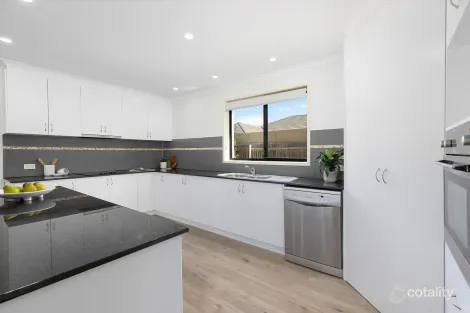 Property photo of 80 Sue Geh Circuit Nicholls ACT 2913