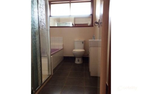 15 Jacksons Rd, Noble Park North, VIC 3174