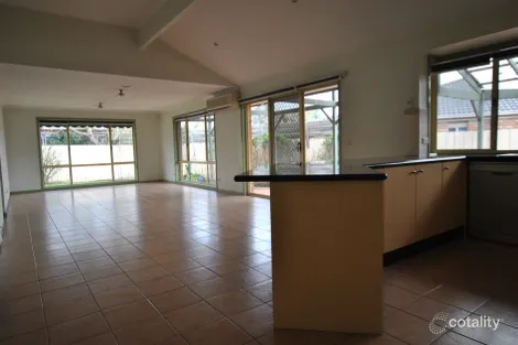 Property photo of 81 Heritage Drive Skye VIC 3977