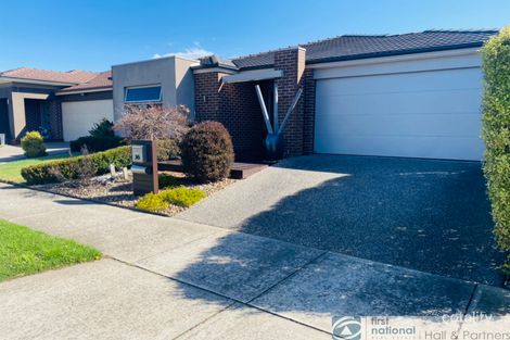 Property photo of 36 Landini Circuit Cranbourne North VIC 3977