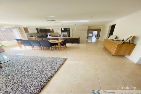 Property photo of 36 Landini Circuit Cranbourne North VIC 3977