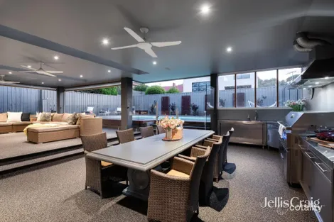 Property photo of 6 Austin Street Bentleigh VIC 3204