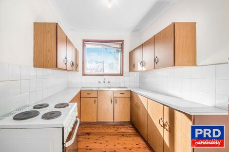 Property photo of 2/3 Rachel Crescent Figtree NSW 2525