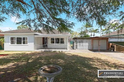 8 Cyprus St, Macquarie Fields, NSW 2564