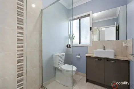 Property photo of 56 Pine Park Drive Wollert VIC 3750