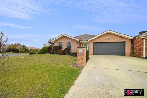 1 Triton St, Dunlop, ACT 2615