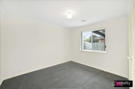 Property photo of 1 Triton Street Dunlop ACT 2615