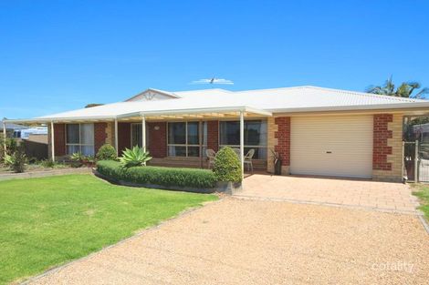 Property photo of 47 Captain Sturt Parade Hindmarsh Island SA 5214