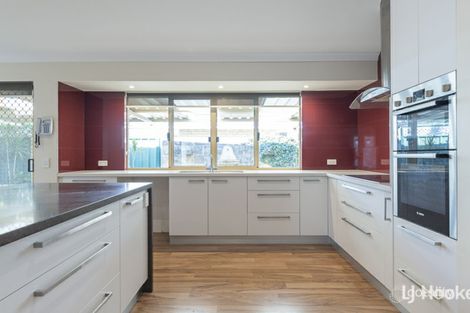 Property photo of 7 Aster Court Thornlie WA 6108