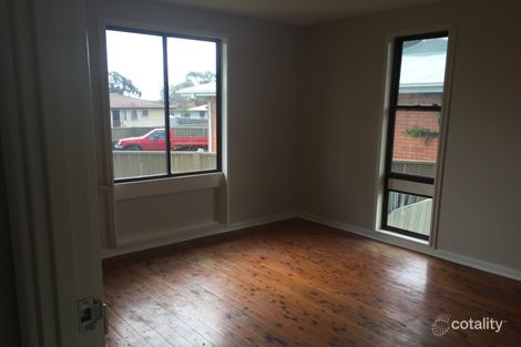 Property photo of 10 Currong Crescent Orange NSW 2800