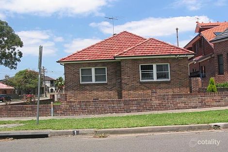 1 Lily St, Croydon Park, NSW 2133