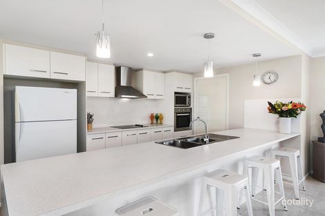 Property photo of 6 Cameron Close Heddon Greta NSW 2321