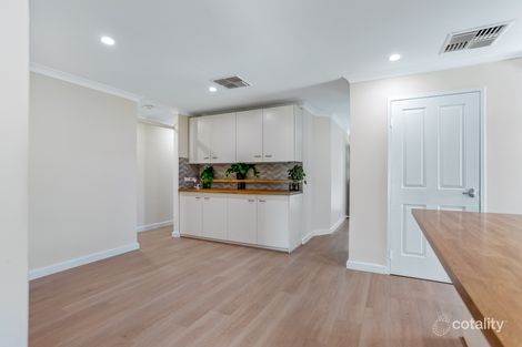 Property photo of 15 Kirin Way Maddington WA 6109