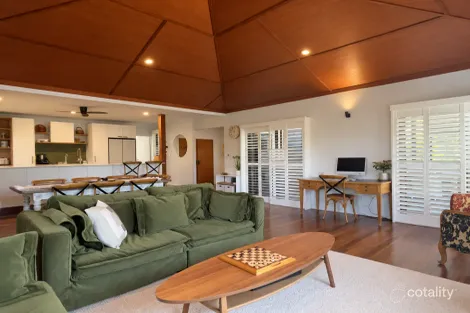 Property photo of 8 Seascape Close Agnes Water QLD 4677