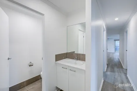 Property photo of 18 Crinum Street Crestmead QLD 4132