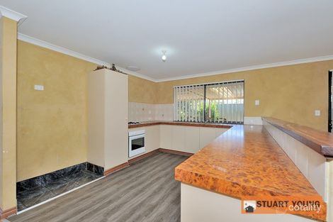 Property photo of 8 Apple Way Forrestfield WA 6058