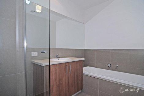 Property photo of 1/26 Holburn Rise Ocean Grove VIC 3226