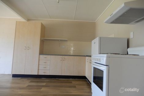 Property photo of 4 Old Airport Drive Emerald QLD 4720