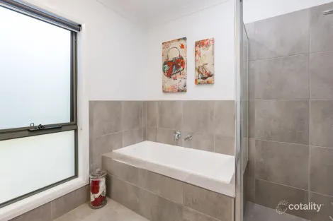 Property photo of 40 Francesca Drive Irymple VIC 3498