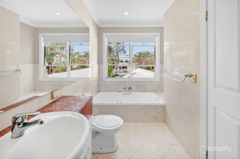 Property photo of 18/103 Salerno Street Surfers Paradise QLD 4217
