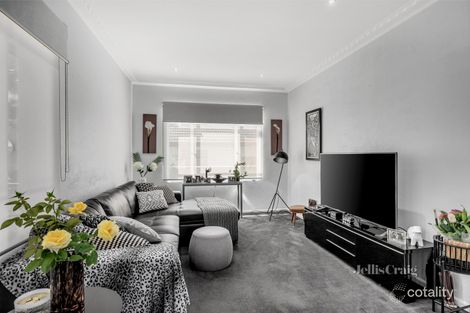 Property photo of 12 Cleveland Road Ashwood VIC 3147