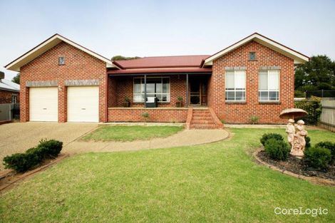 Property photo of 6 Minya Place Glenfield Park NSW 2650