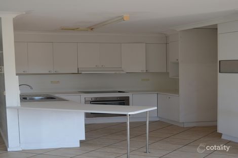 Property photo of 2/16 White Street Emerald QLD 4720