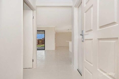 Property photo of 18 Barratonia Way Mount Low QLD 4818