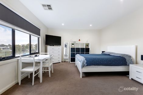 Property photo of 80 Domain Way Craigieburn VIC 3064