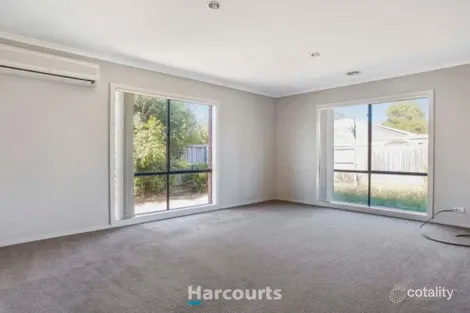 Property photo of 13 Inkerman Street Berwick VIC 3806