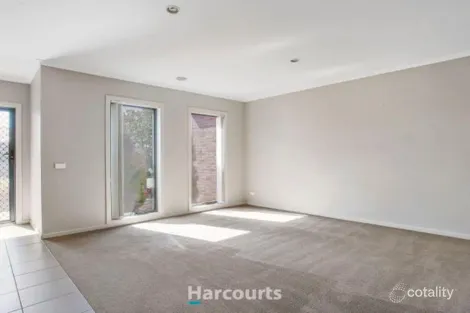 Property photo of 13 Inkerman Street Berwick VIC 3806