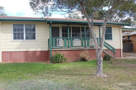 12 Poulton St, Ashmont, NSW 2650