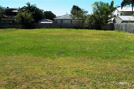 18 Warde St, Scarborough, QLD 4020