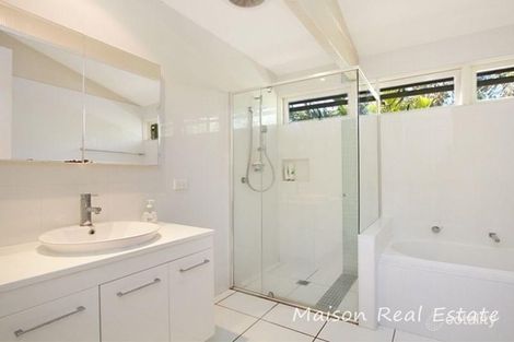 Property photo of 7 Tenth Avenue St Lucia QLD 4067