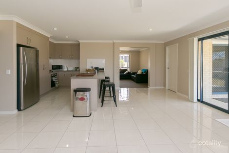 Property photo of 10 Peat Court Nikenbah QLD 4655