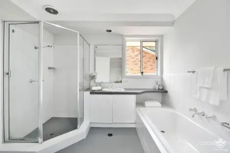 Property photo of 30 Casuarina Drive Cherrybrook NSW 2126