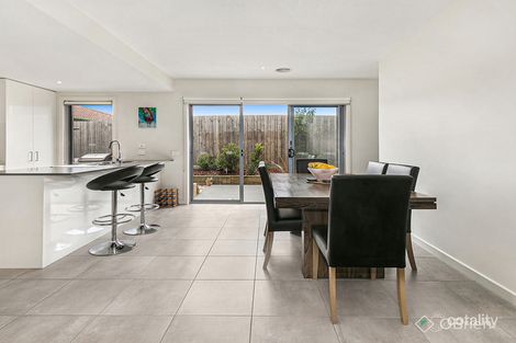Property photo of 2/7 Koomaloo Place Carrum Downs VIC 3201
