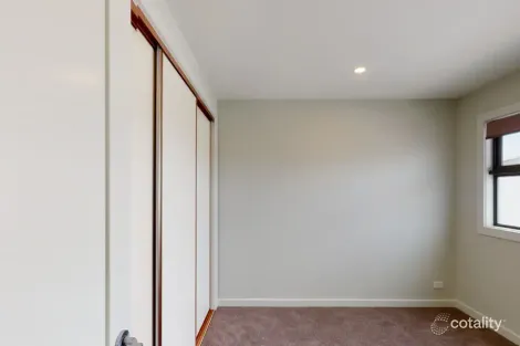 Property photo of 2/5 Bedford Street Box Hill VIC 3128