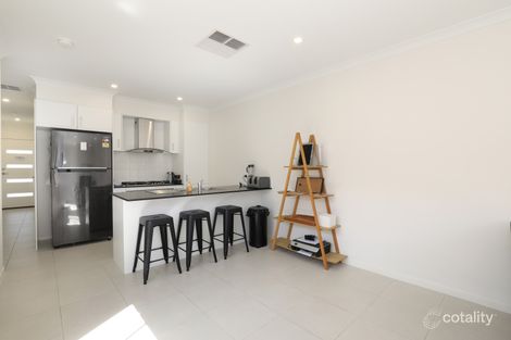 Property photo of 6 Bannan Crescent Cranbourne North VIC 3977