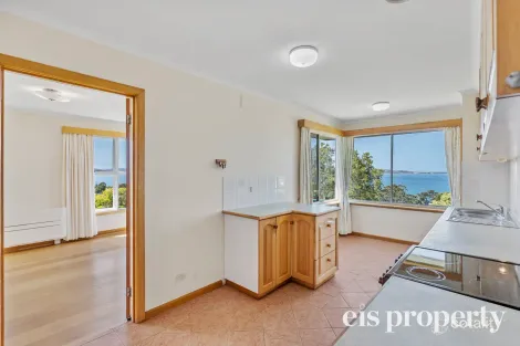 Property photo of 1 Orana Place Taroona TAS 7053