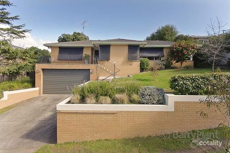 24 Montpellier Dr, Highton, VIC 3216