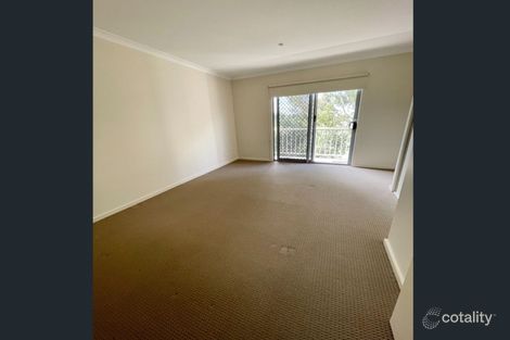 Property photo of 16 Kai Close Caroline Springs VIC 3023