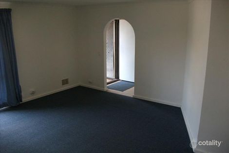 Property photo of 37 Westfield Road Camillo WA 6111