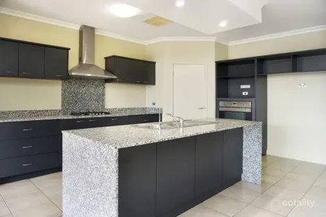 Property photo of 21 Antonio Circuit Port Kennedy WA 6172