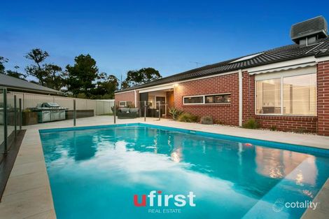 Property photo of 1 Bronzewing Court Langwarrin VIC 3910