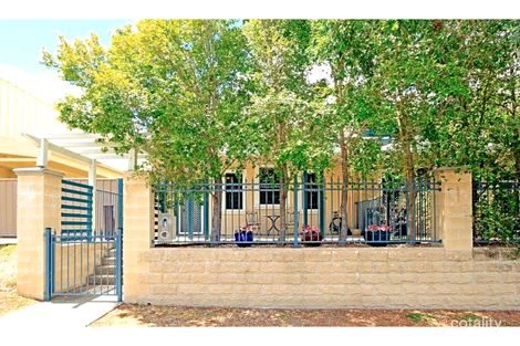 3/382 French Ave, Frenchville, QLD 4701