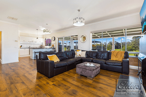 Property photo of 5 Heritage Drive Sedgwick VIC 3551