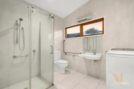 Property photo of 28 Rossmith Avenue Beaumaris VIC 3193
