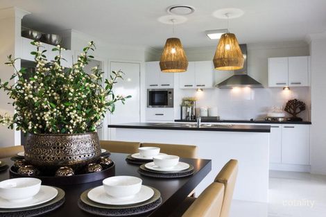 11 Pineview Dr, Beerwah, QLD 4519