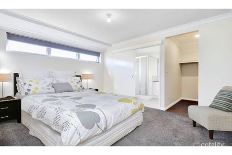 Property photo of 4/3 Willeroo Chase Carramar WA 6031